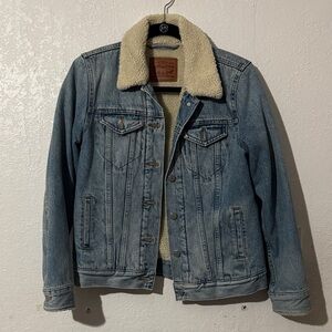 Levi's Light Blue Denim Jacket with Cream Sherpa Collar